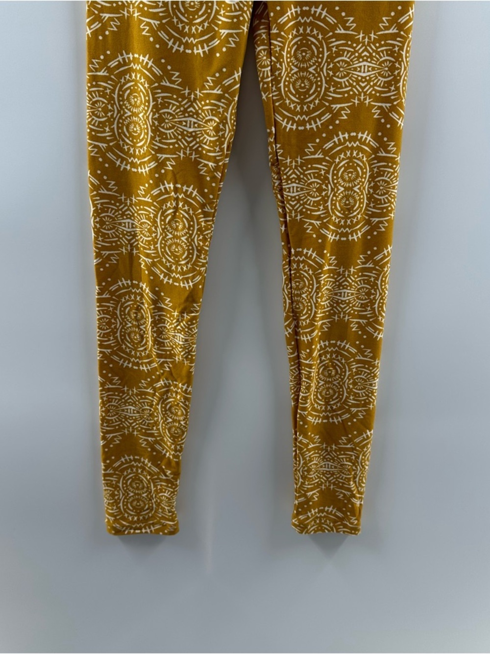 LuLaRoe Leggings NWT – Tween (Fits Adult XXS/00–0) - Picture 4 of 5